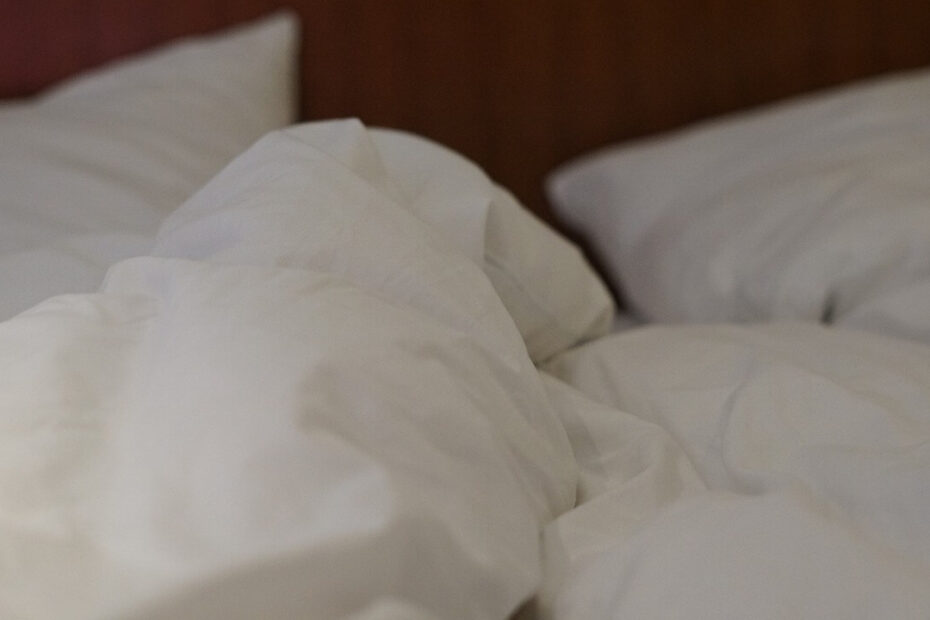 Problemy ze snem – przyczyny bezsenności i jak ją leczyć problemy ze snem przyczyny bezsennosci jak ja leczyc
